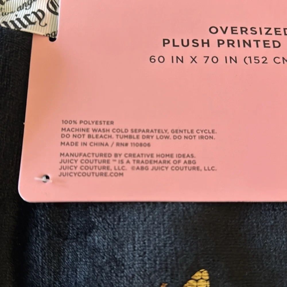 Juicy Couture Gold Foil Queen Of Couture Queen Bee Logo Throw Blanket 🐝🐝👑👑